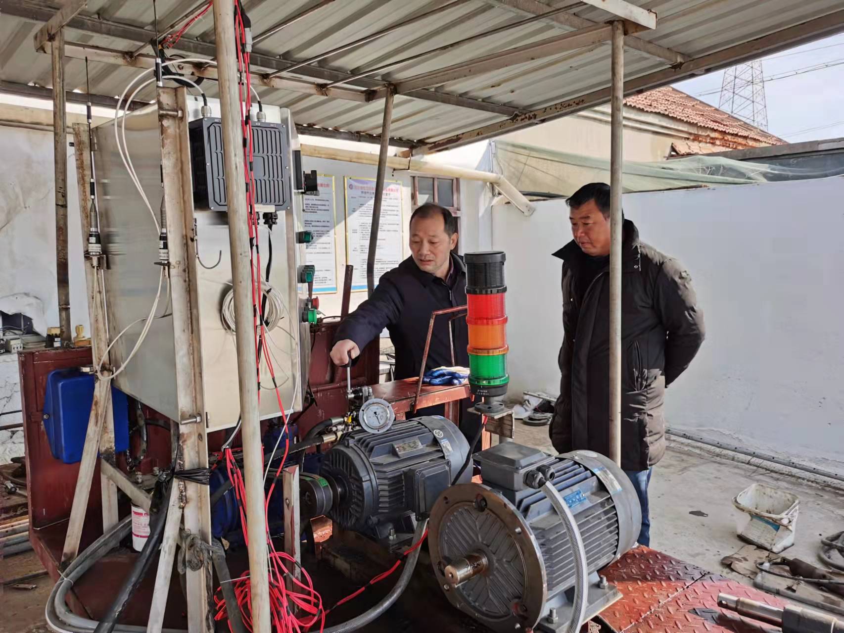 李董事长在新河1.jpg 李董事长在新河1.jpg